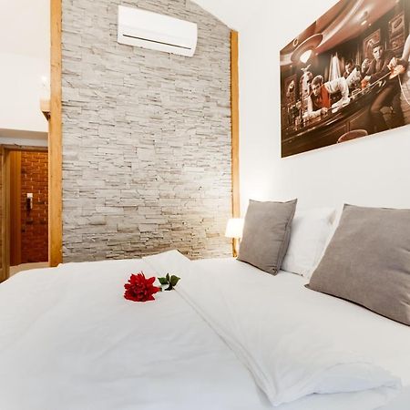 Dream Apt Prague Apartment ภายนอก รูปภาพ
