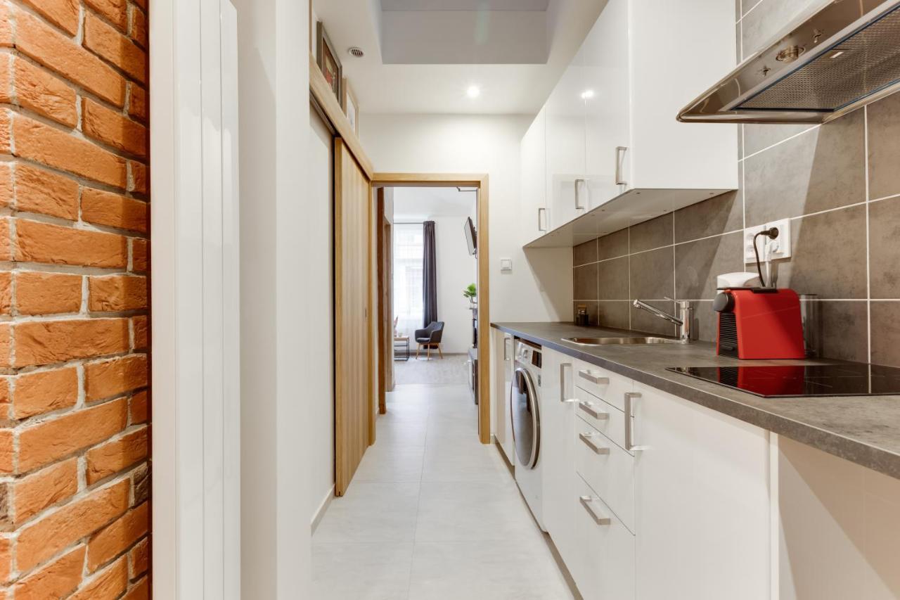 Dream Apt Prague Apartment ภายนอก รูปภาพ