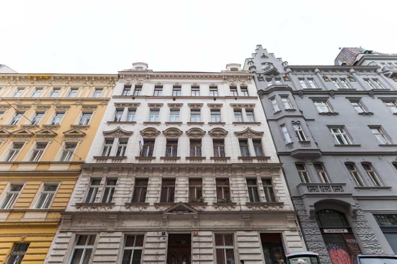 Dream Apt Prague Apartment ภายนอก รูปภาพ