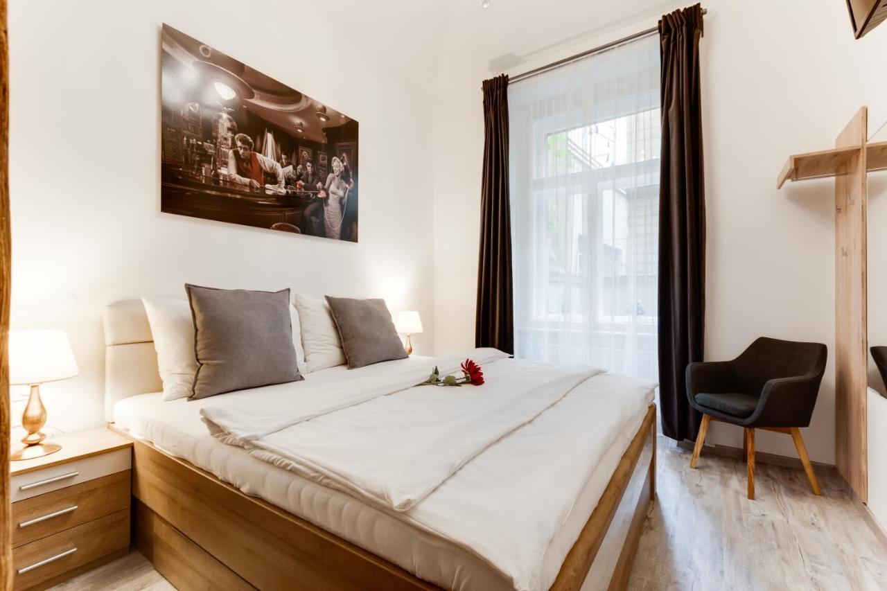 Dream Apt Prague Apartment ภายนอก รูปภาพ